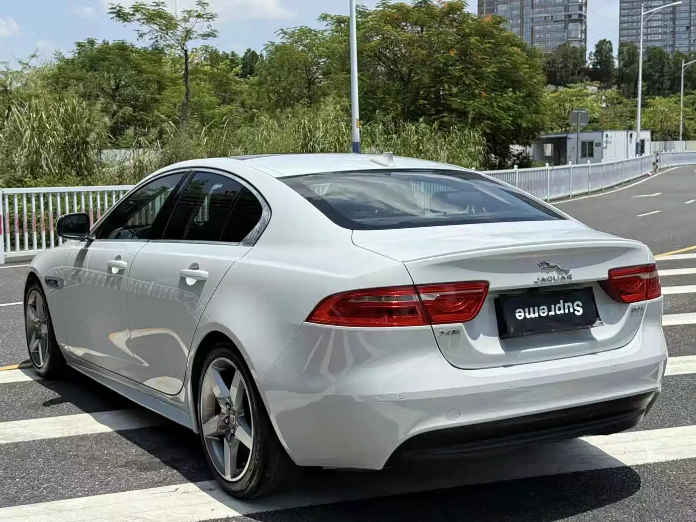 Jaguar XE 2015 2015 2.0T 200PS R-Sport