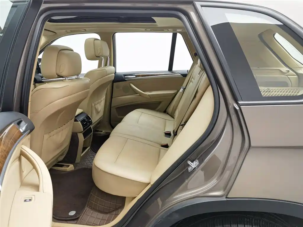 BMW X5 (Import) 2013 xDrive35i Leading фото 15