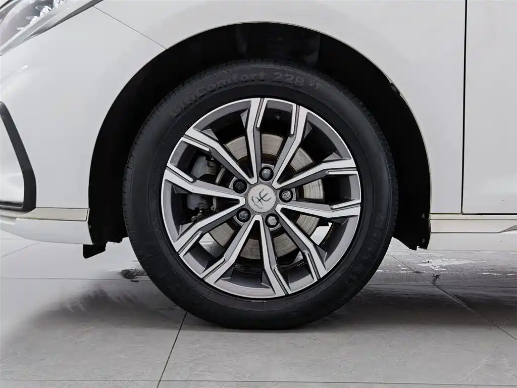 BYD Song MAX 2021 Upgrade 1.5T Automatic Luxury Edition 6-Seater фото 17