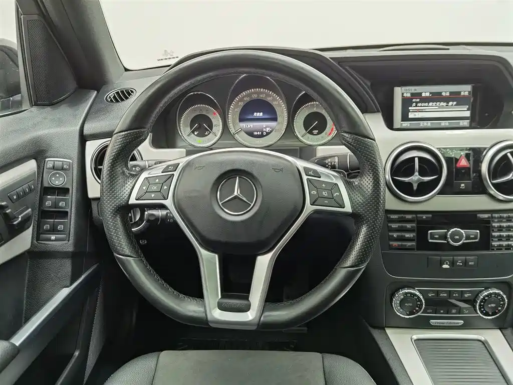 Mercedes-Benz GLK-Class 2015 GLK 260 4MATIC Dynamic Ultimate Edition фото 11