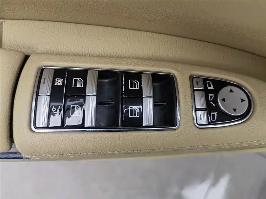 Mercedes-Benz S-Class 2012 S 300 L Premium Grand Edition фото 9