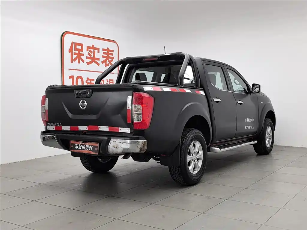 Nissan Navara 2017 Model 2.5L Automatic 4WD Luxury QR25 фото 2