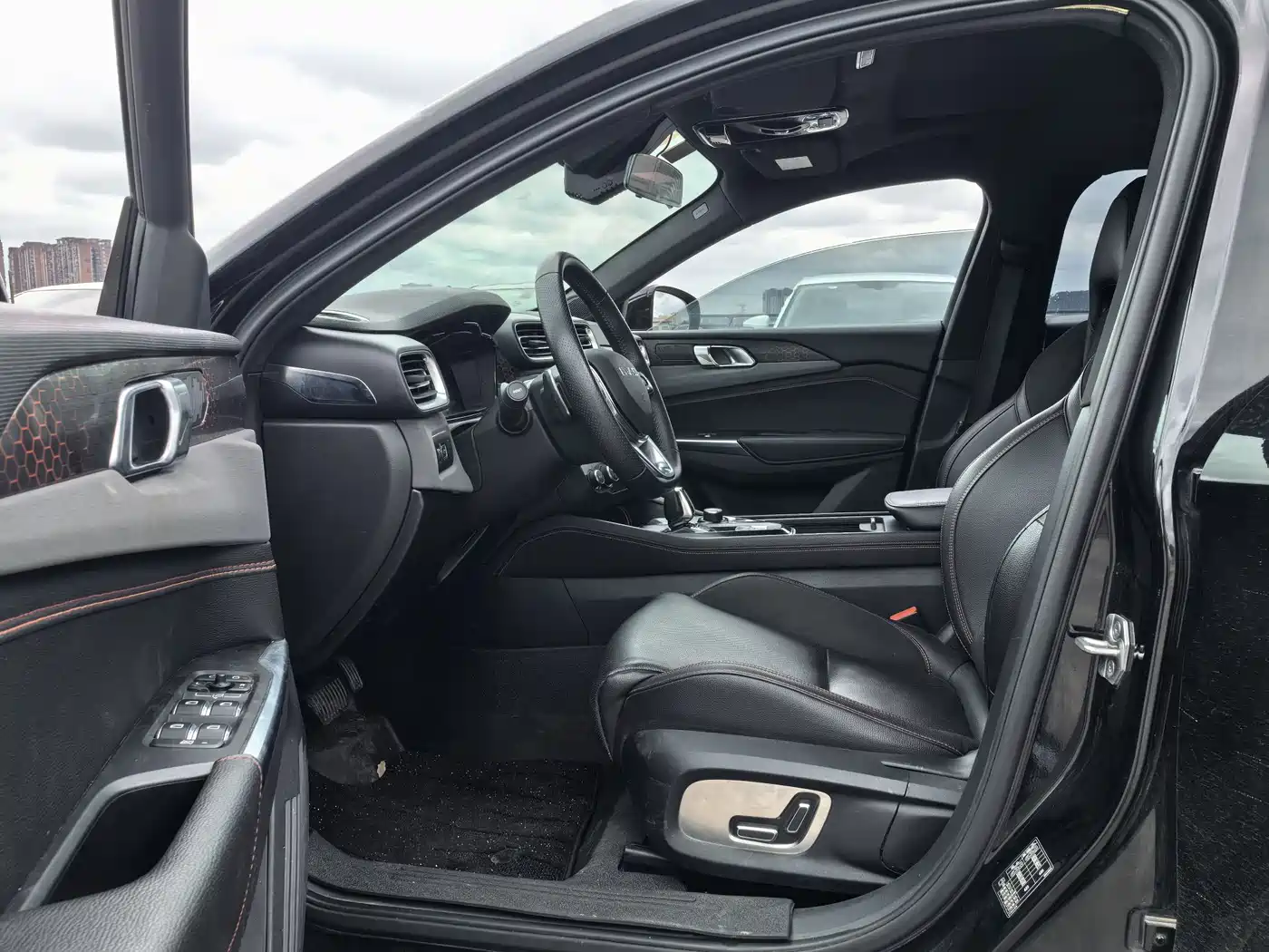 Lynk & Co 03 2019 2.0TD Auto Power Version фото 4