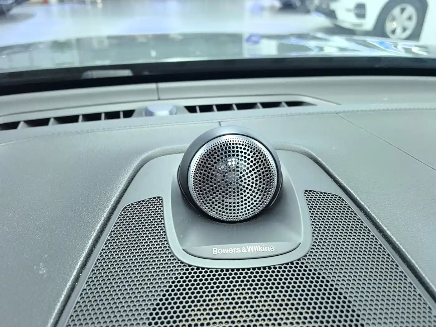 Volvo XC60 Plug-in Hybrid 2019 2019 T8 Twin Engine Excellence Luxury (China VI)
