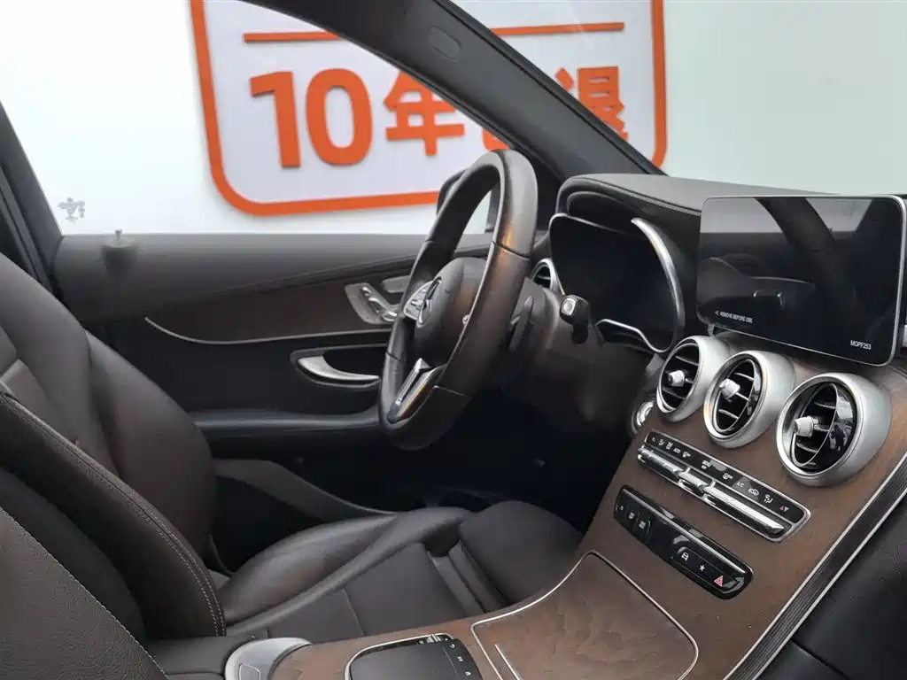 Mercedes-Benz GLC 2022 Facelift GLC 260 L 4MATIC Luxury Model фото 22