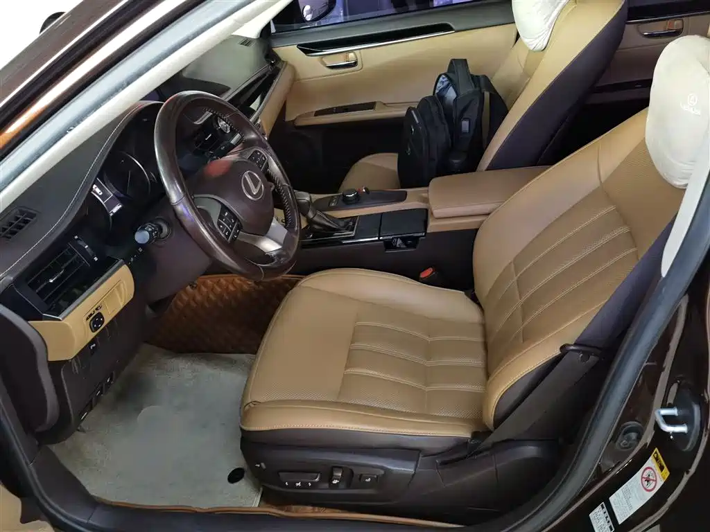 Lexus ES 2015 200 Elite Edition фото 7