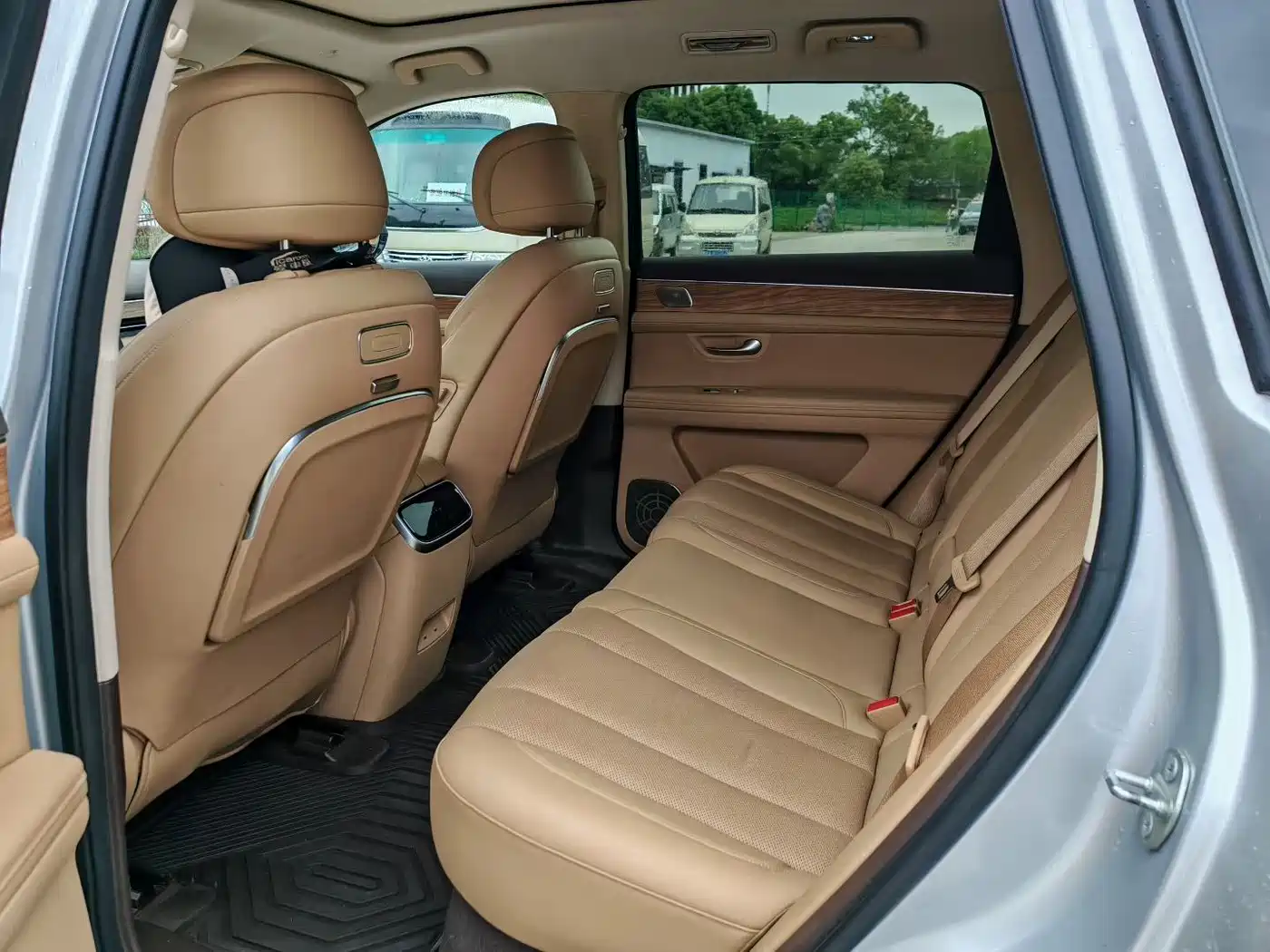 AITO Wenjie AITO M7 2024 1.5T AWD Plus 5-Seater фото 5