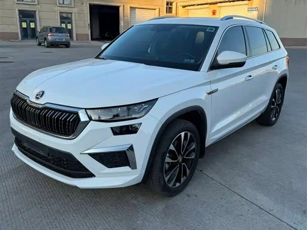 Škoda Kodiaq 2022 Facelift TSI330 5-seat FWD Luxury Edition