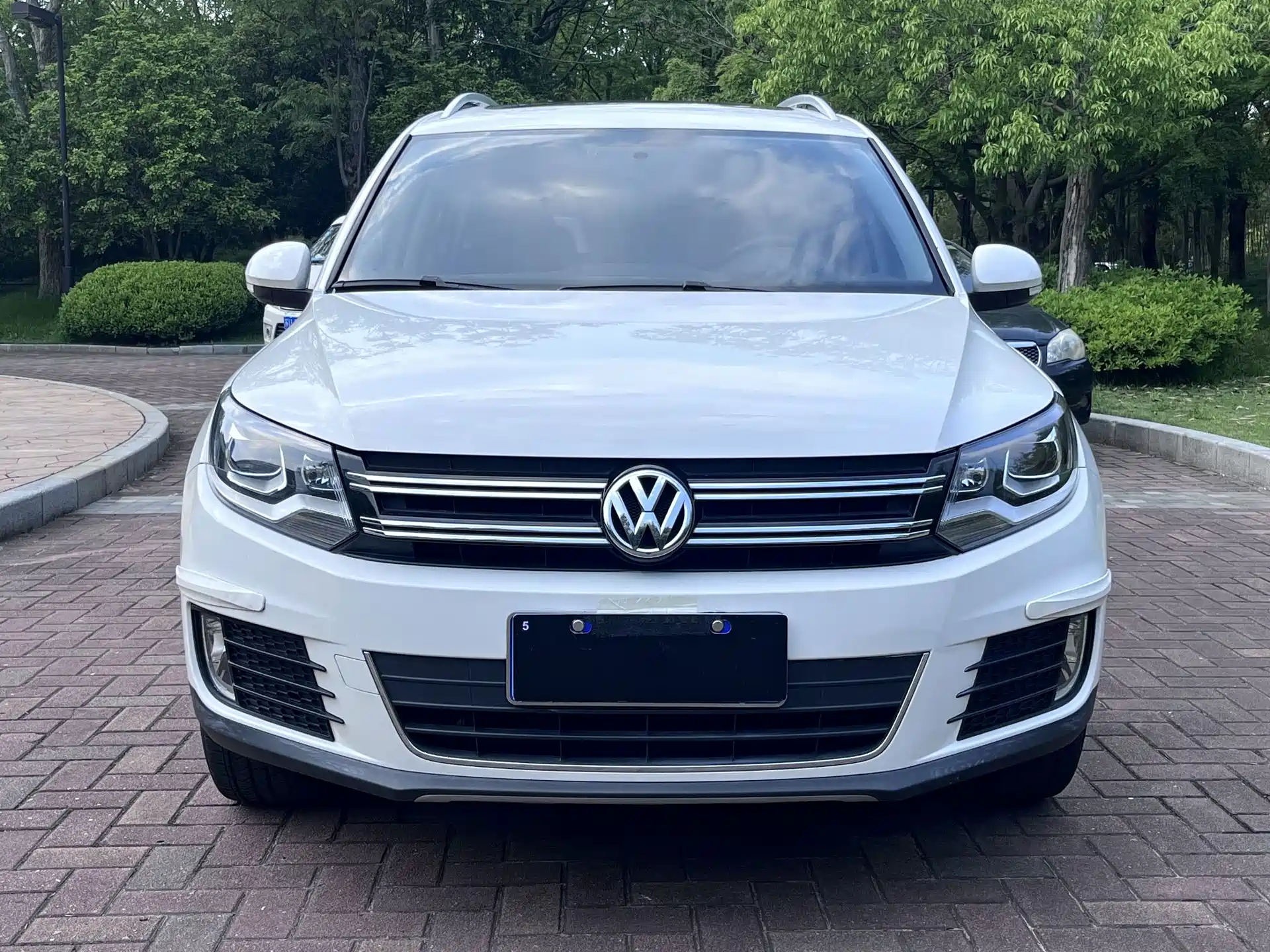 Фото 2 - Volkswagen Tiguan