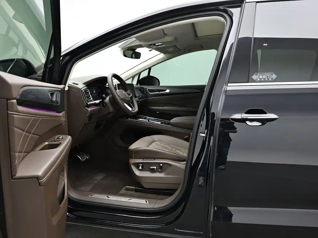 Volkswagen Viloran 2025 2024 380TSI Executive Edition