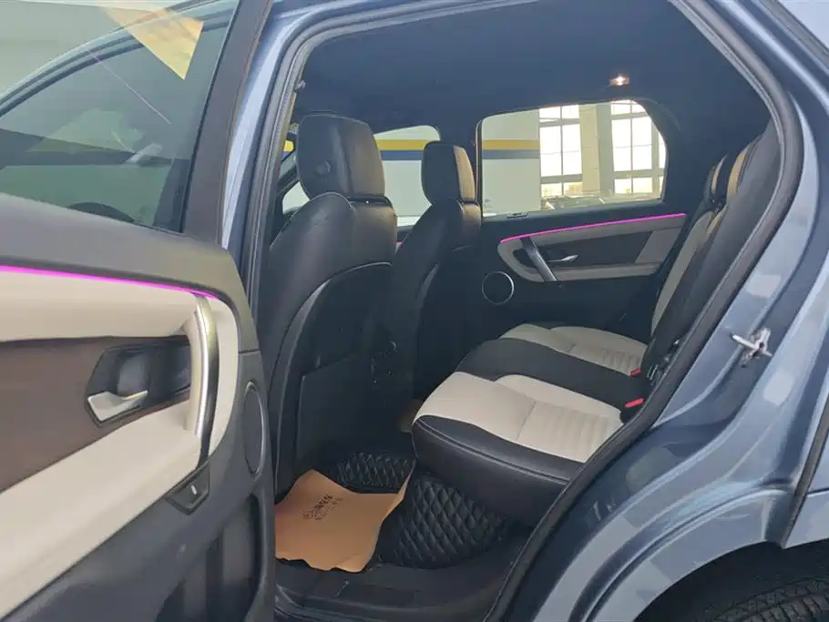 Land Rover Discovery Sport 2020 249PS R-Dynamic Performance фото 11