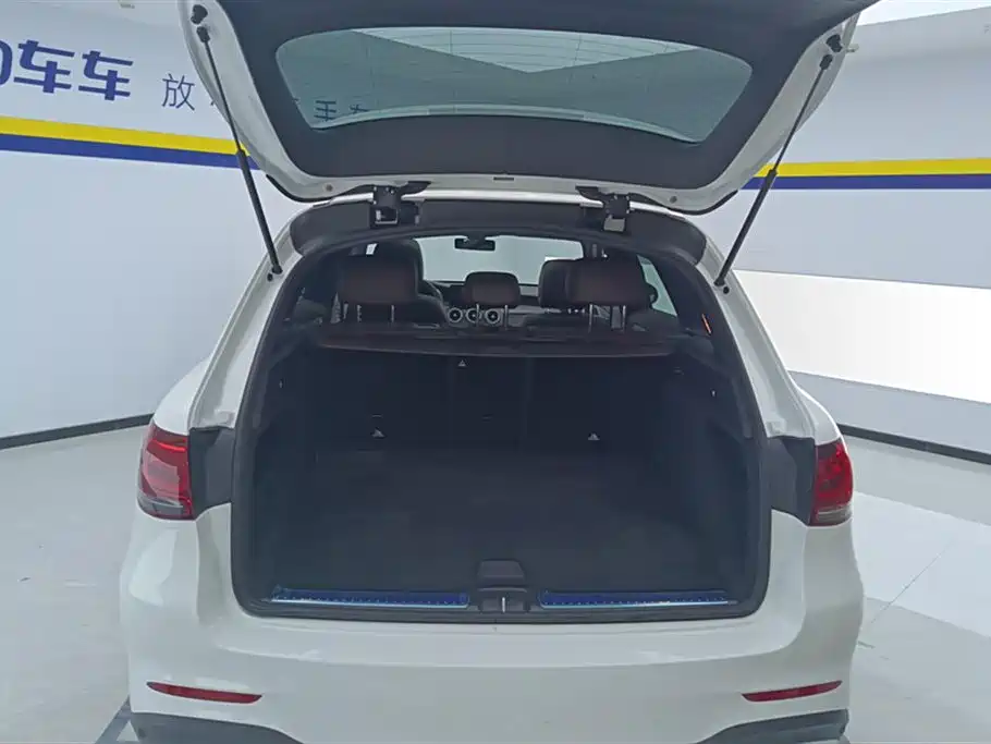 Mercedes-Benz GLC 2022 Facelift III GLC 260 L 4MATIC Dynamic фото 4