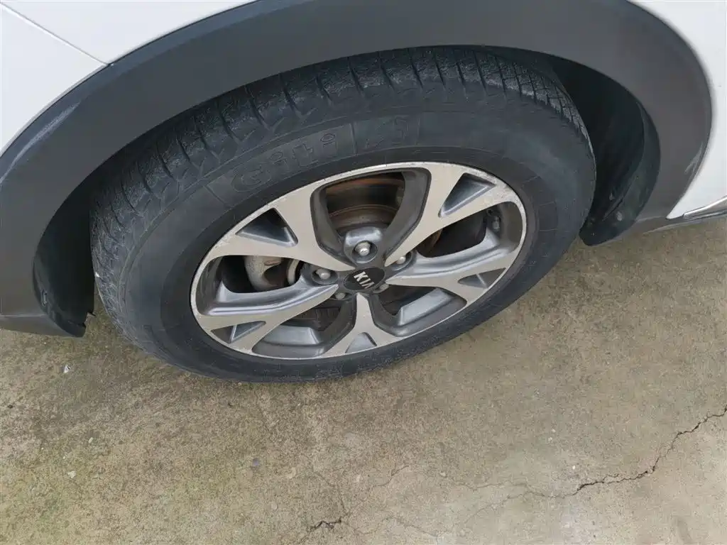Kia KX3 Smart Run 2015 1.6L Automatic 2WD DLX фото 23