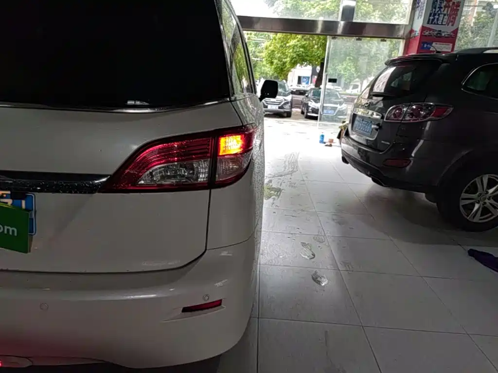 Nissan Quest 2017 2015 3.5L SL