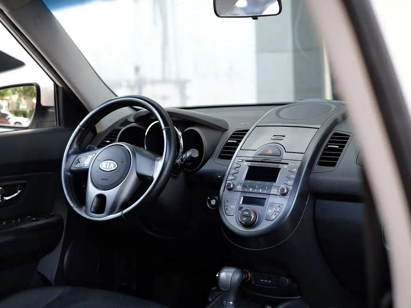 Kia Soul 2015 2013 1.6L AT Premium