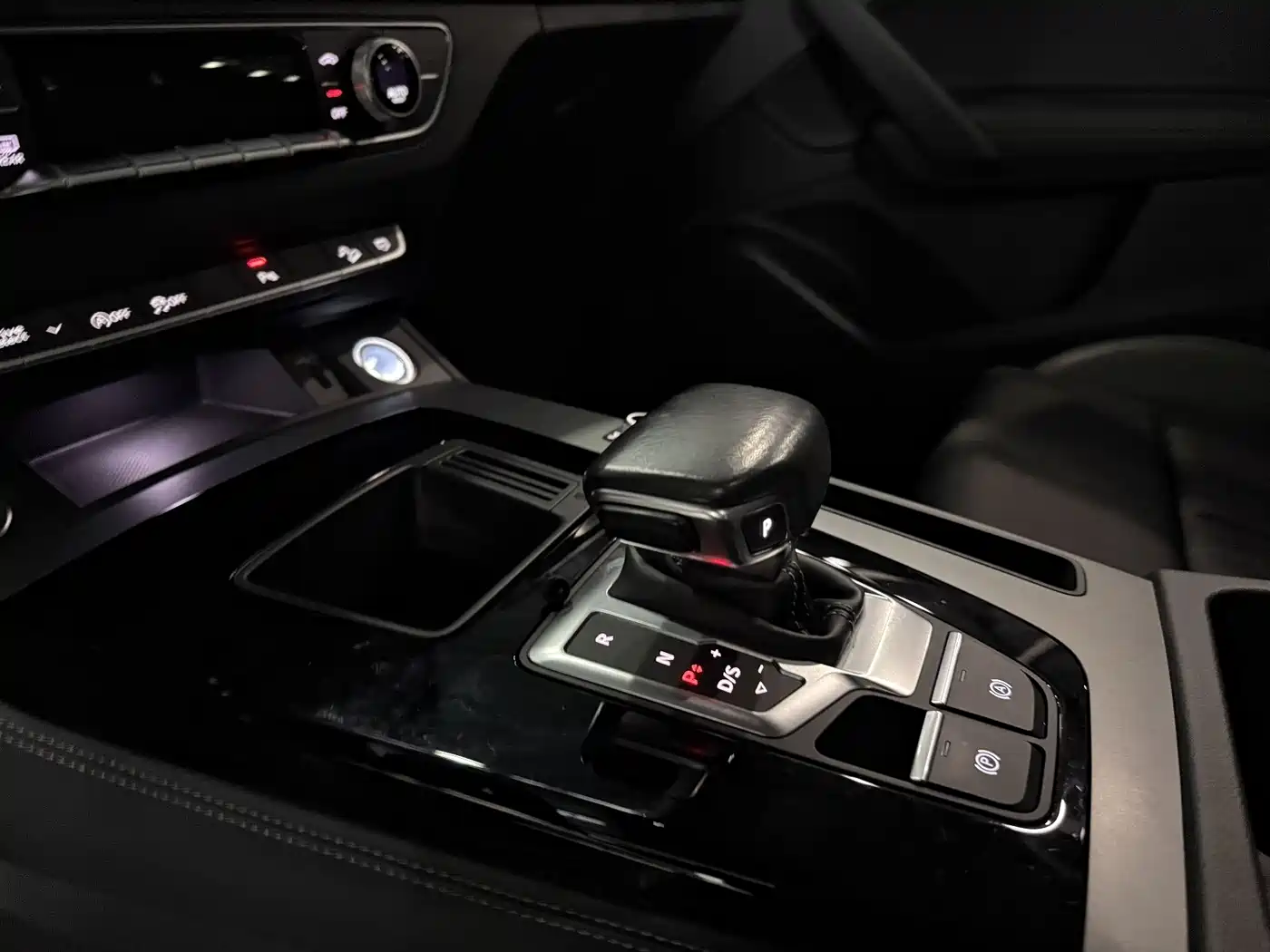 Audi Q5L 2021 40 TFSI Luxury Dynamic фото 9