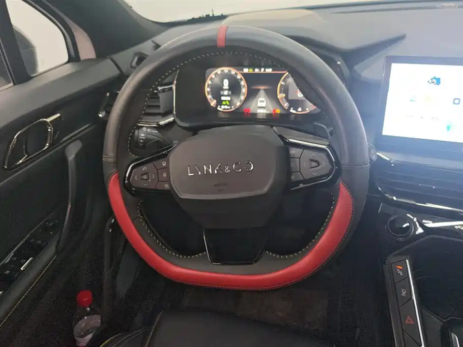 Lynk & Co 06 2023 Remix 1.5T Power Halo фото 15