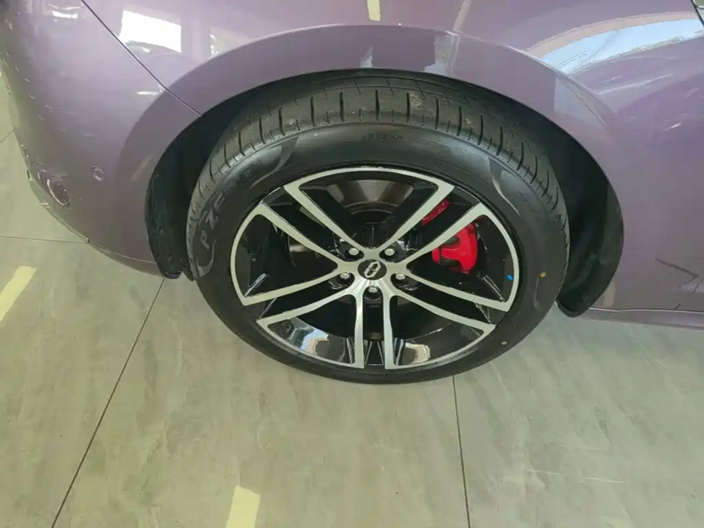AITO Wenjie AITO M5 2025 2025 Extended Range Ultra AWD