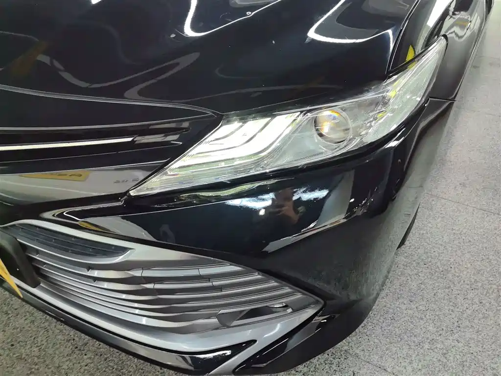 Toyota Camry 2018 2.0G Luxury Edition фото 18