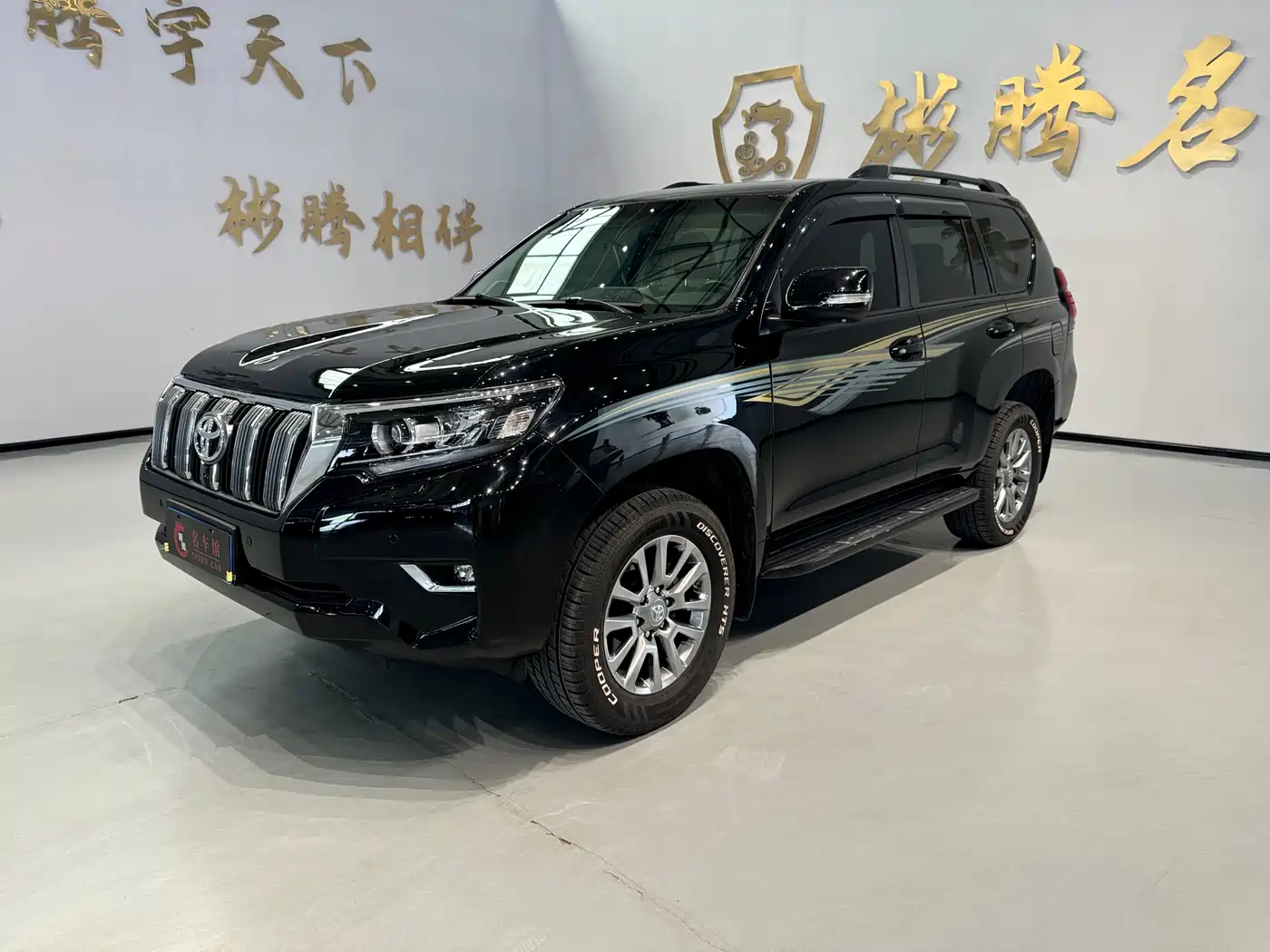 Toyota Prado 2014 4.0L Automatic TX-L фото 2