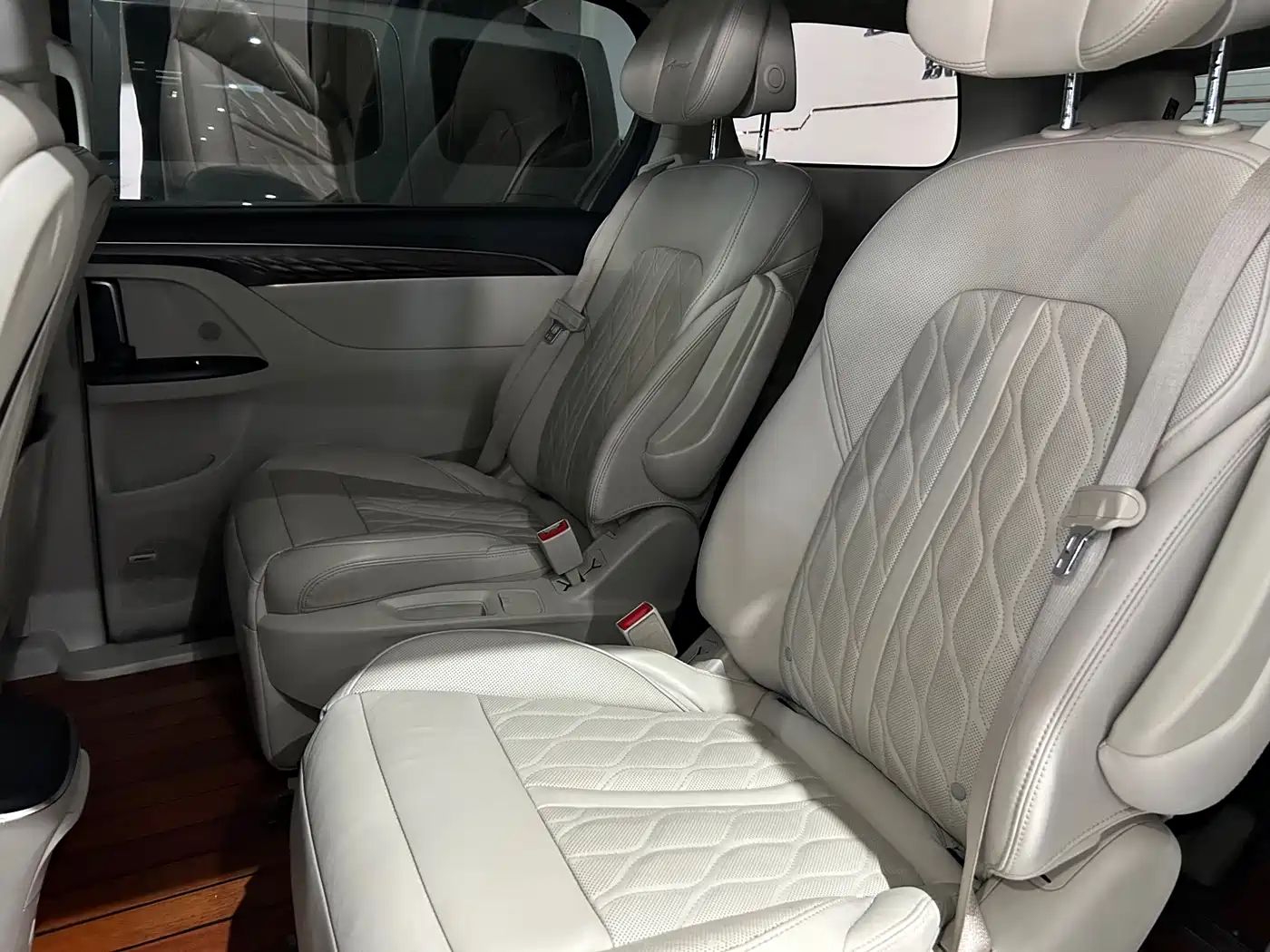 Buick GL8 2017 28T Avenir China V фото 6