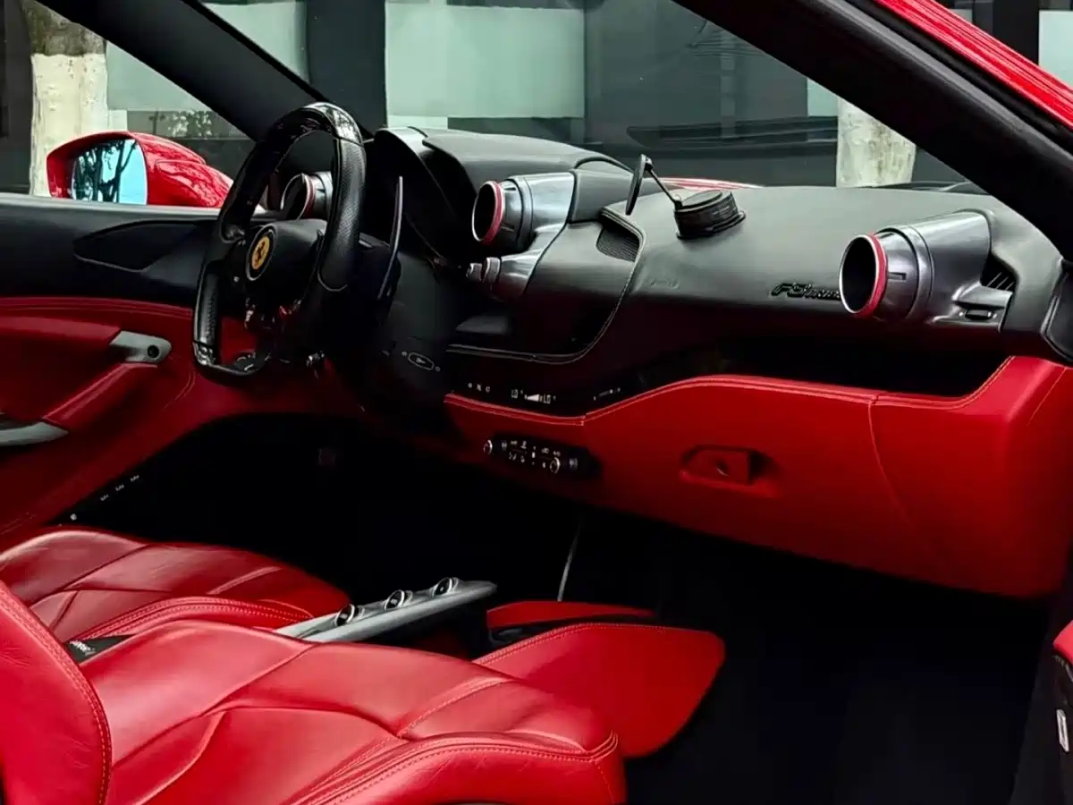 Ferrari F8 2021 2019 Tributo 3.9T V8