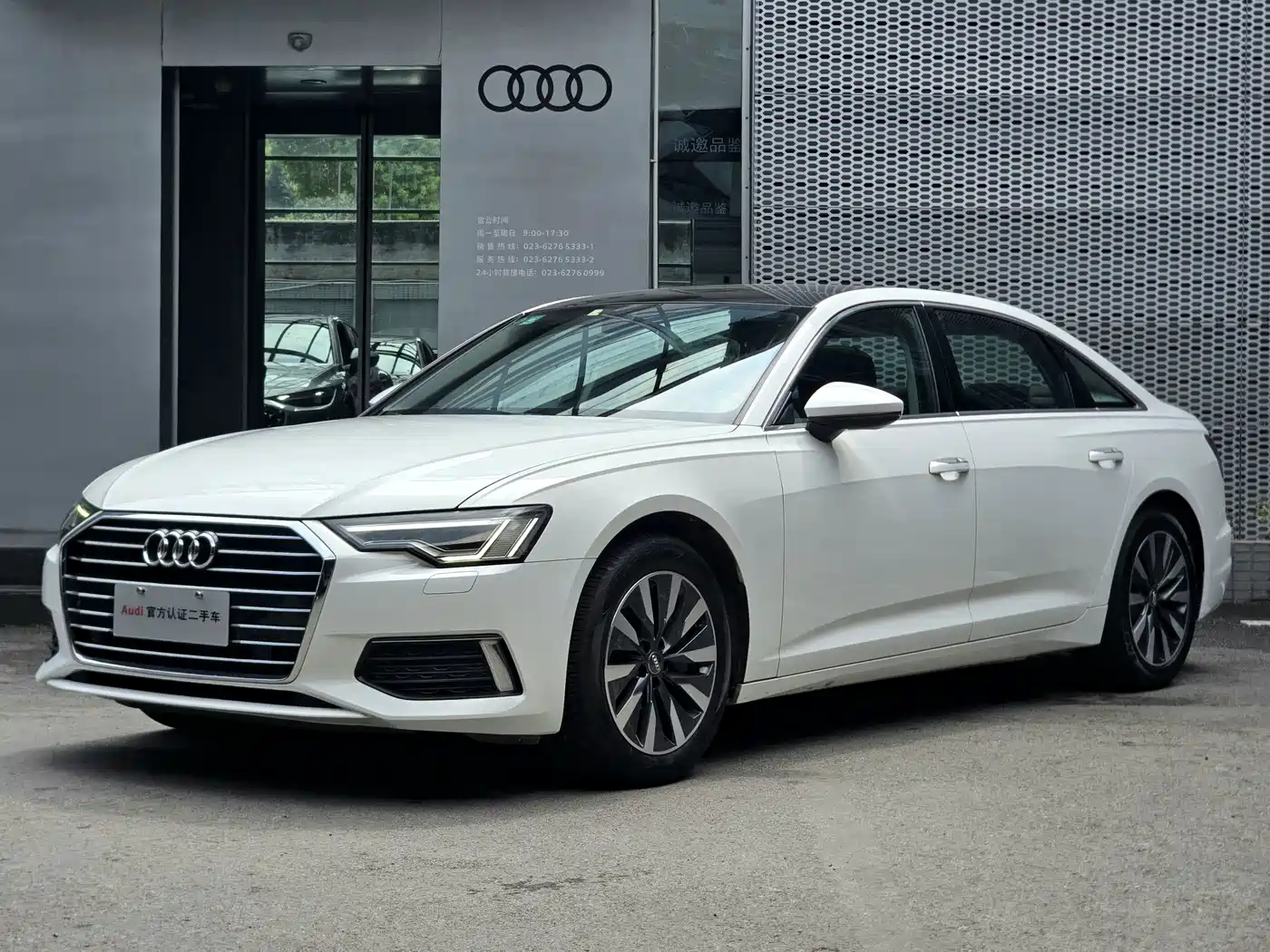 Фото 1 - Audi A6L