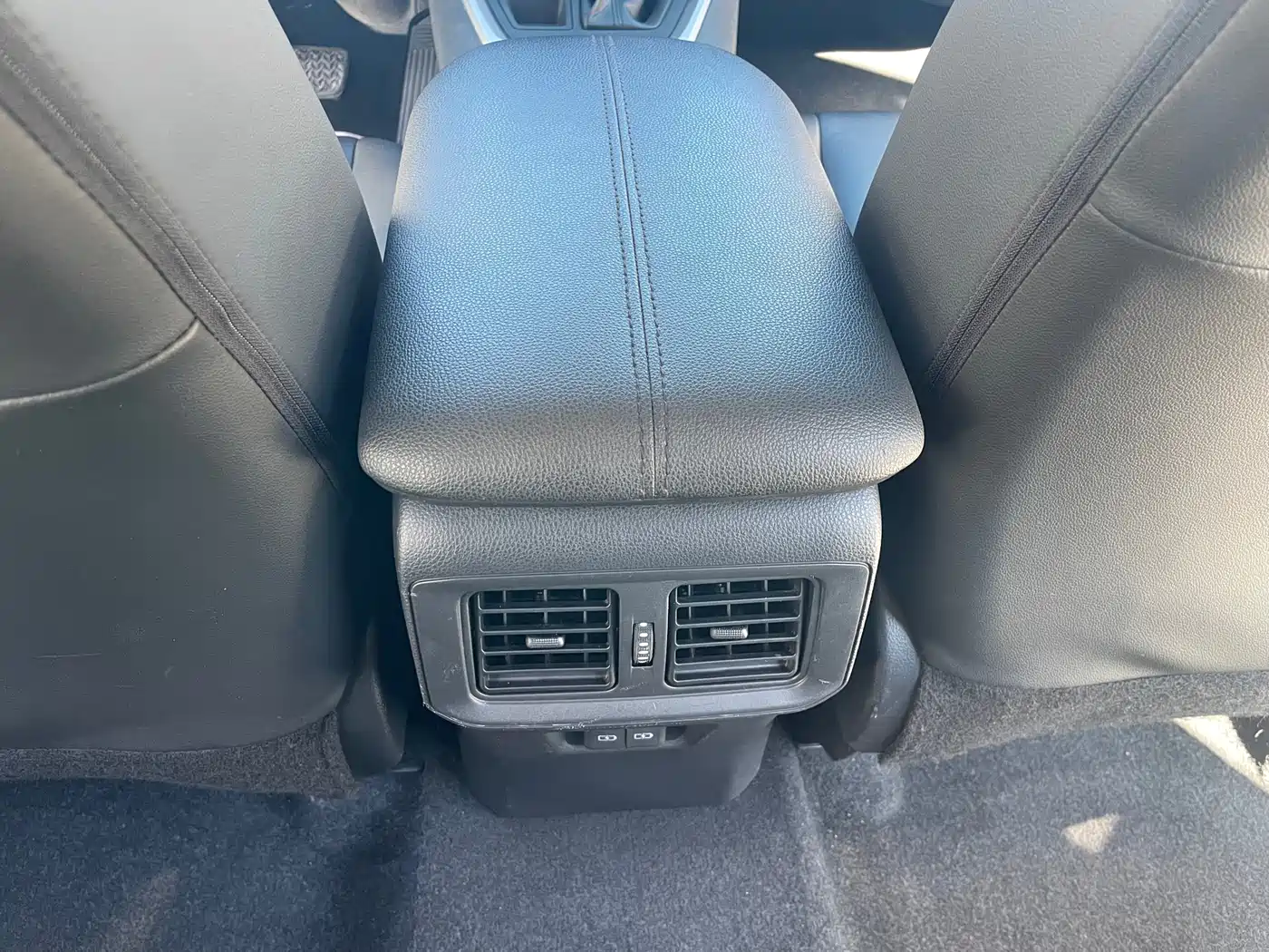 Toyota RAV4 Rongfang 2021 2.0L CVT 4WD Trend PLUS фото 16