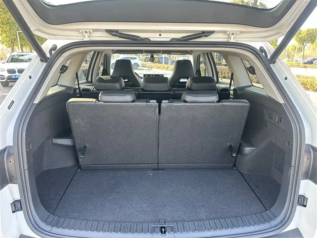 Škoda Kodiaq 2022 TSI330 7-Seater FWD Luxury Edition фото 17