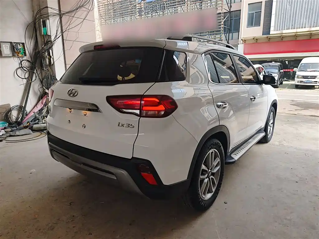 Hyundai Beijing Hyundai ix35 2018 2.0L Automatic 2WD Zhiyong·Enjoyment Edition фото 5