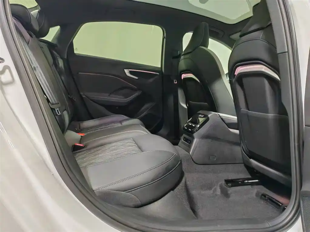 AUDI A5L