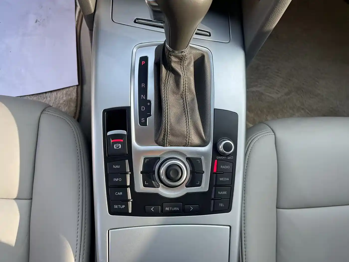 Audi A6L 2011 Model 2.0 TFSI Auto Standard фото 18