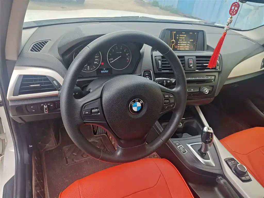 BMW 1 Series (Import) 2013 Facelift 116i Leading Model фото 11