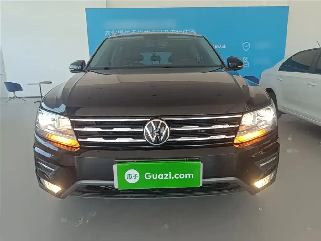 Volkswagen Tiguan L 2021 330TSI Automatic 2WD Smart фото 3