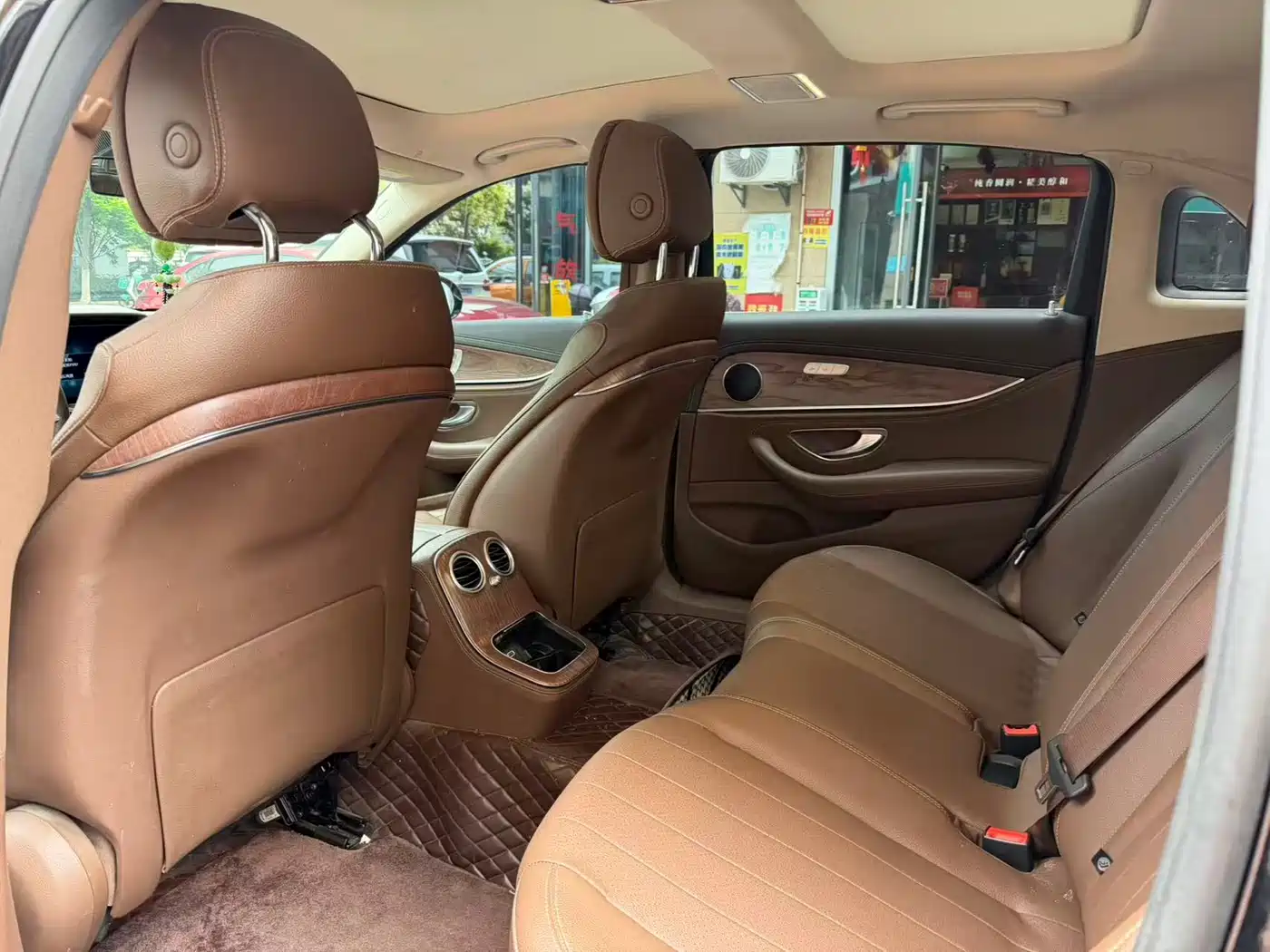 MERCEDES-BENZ E CLASS