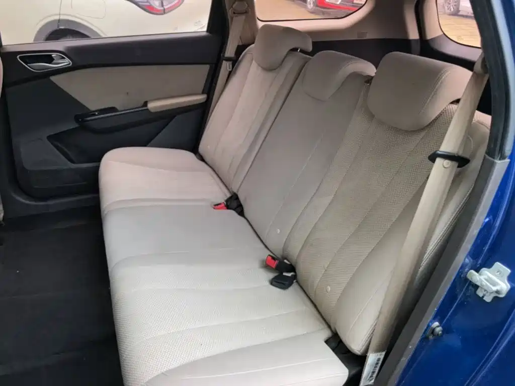 Baojun 310W 2018 2017 1.5L Manual Comfort China V