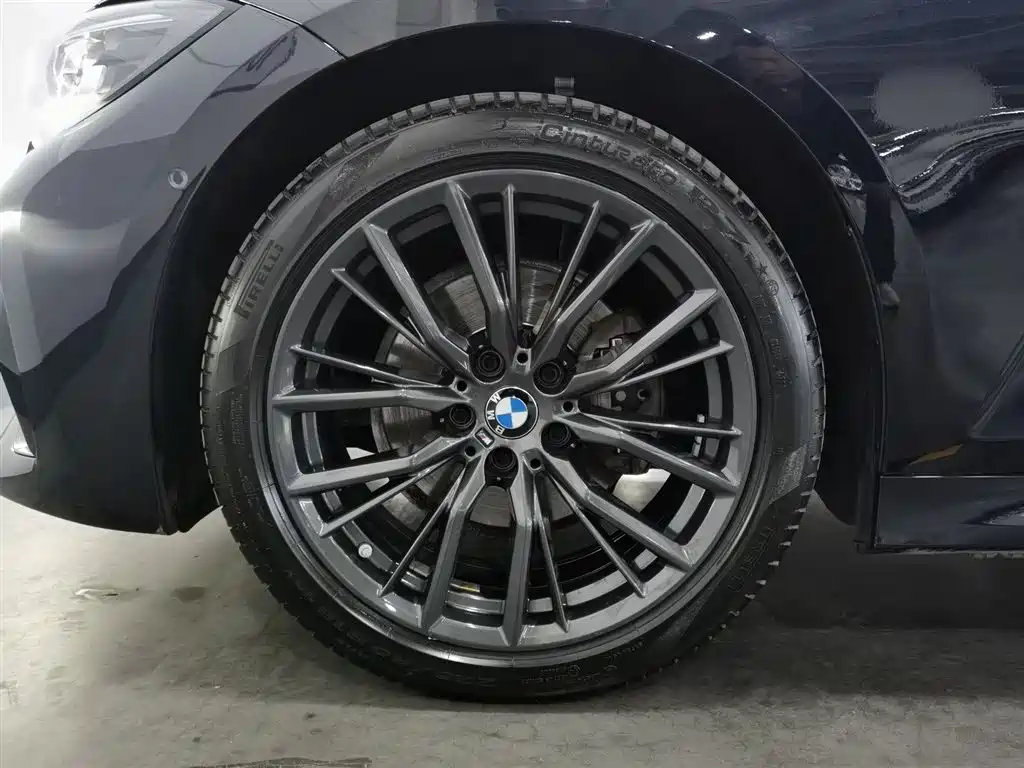 BMW 3 Series 2022 325i M Sport Shadow Edition фото 17