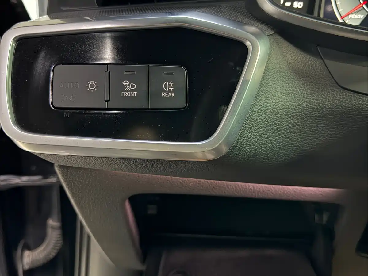 Photo 26 - Audi A6L