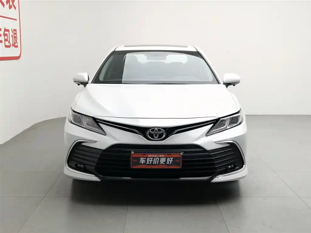 Toyota Camry 2022 2.0GVP Leading Edition фото 3