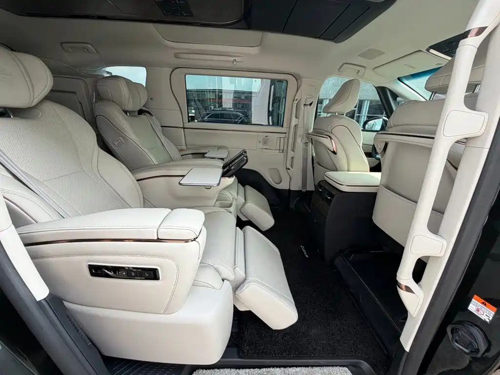 Lexus LM 2025 2025 Model 500h Six-Seater Prestige Edition