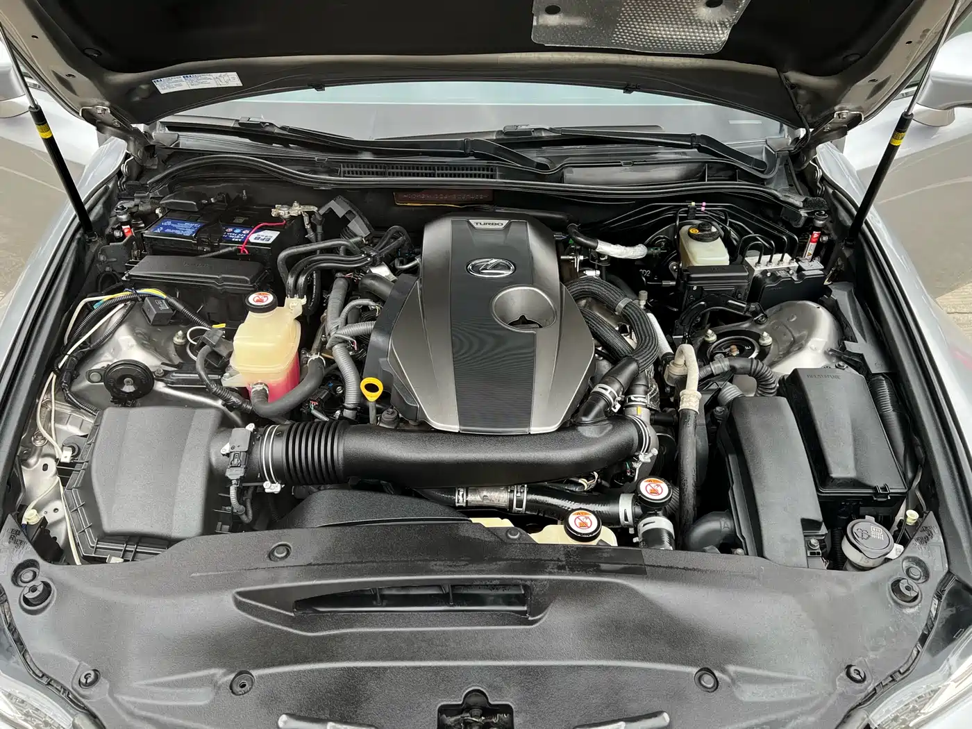Lexus IS 2017 300 F SPORT фото 21