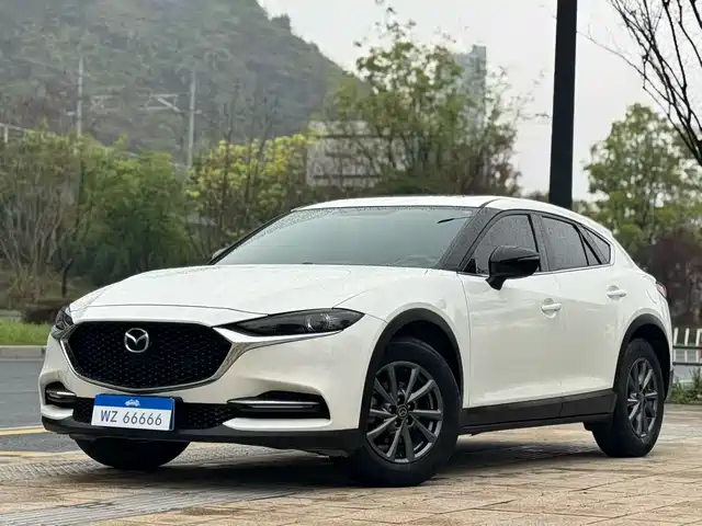 MAZDA CX 4