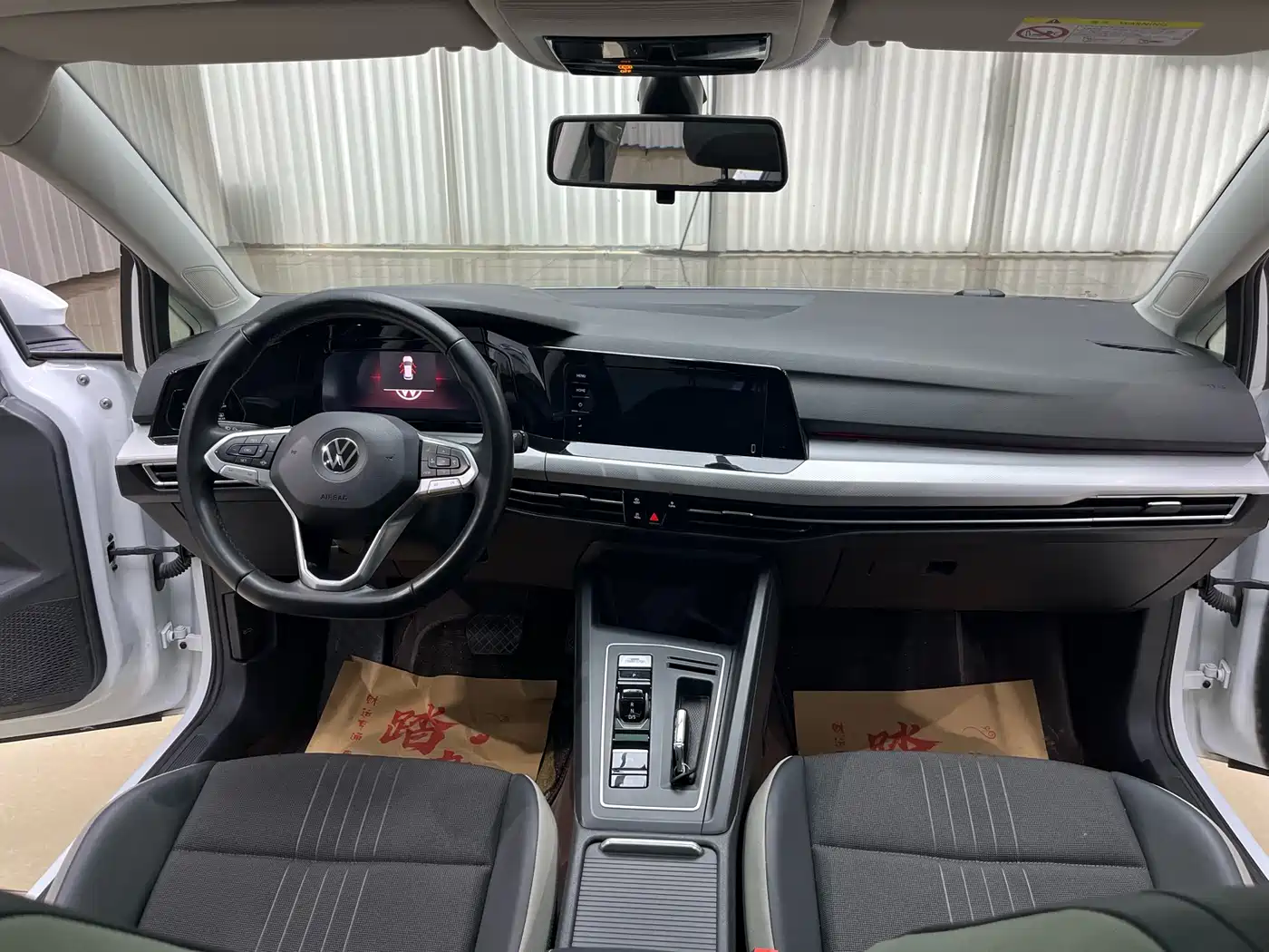Volkswagen Golf 2021 280TSI DSG Pro Launch Edition фото 13