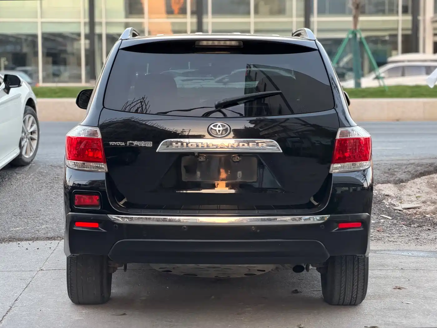 Toyota Highlander 2012 2.7L 2WD 5-seater Elite Edition фото 20