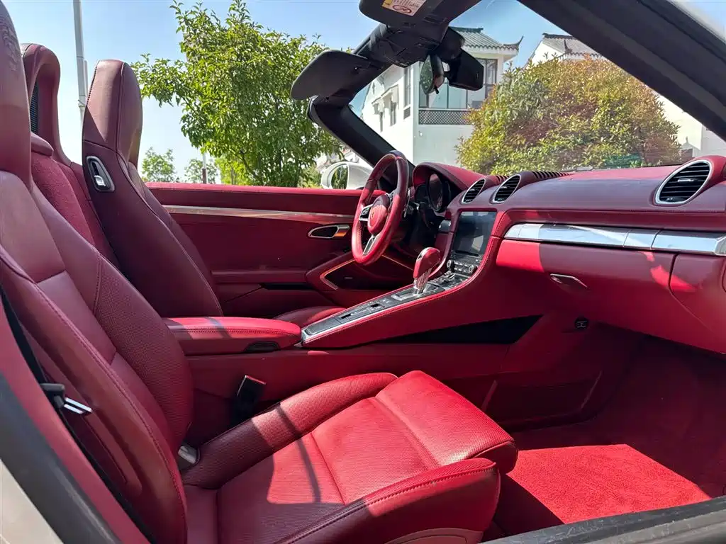 Porsche 718 2016 Boxster 2.0T фото 11