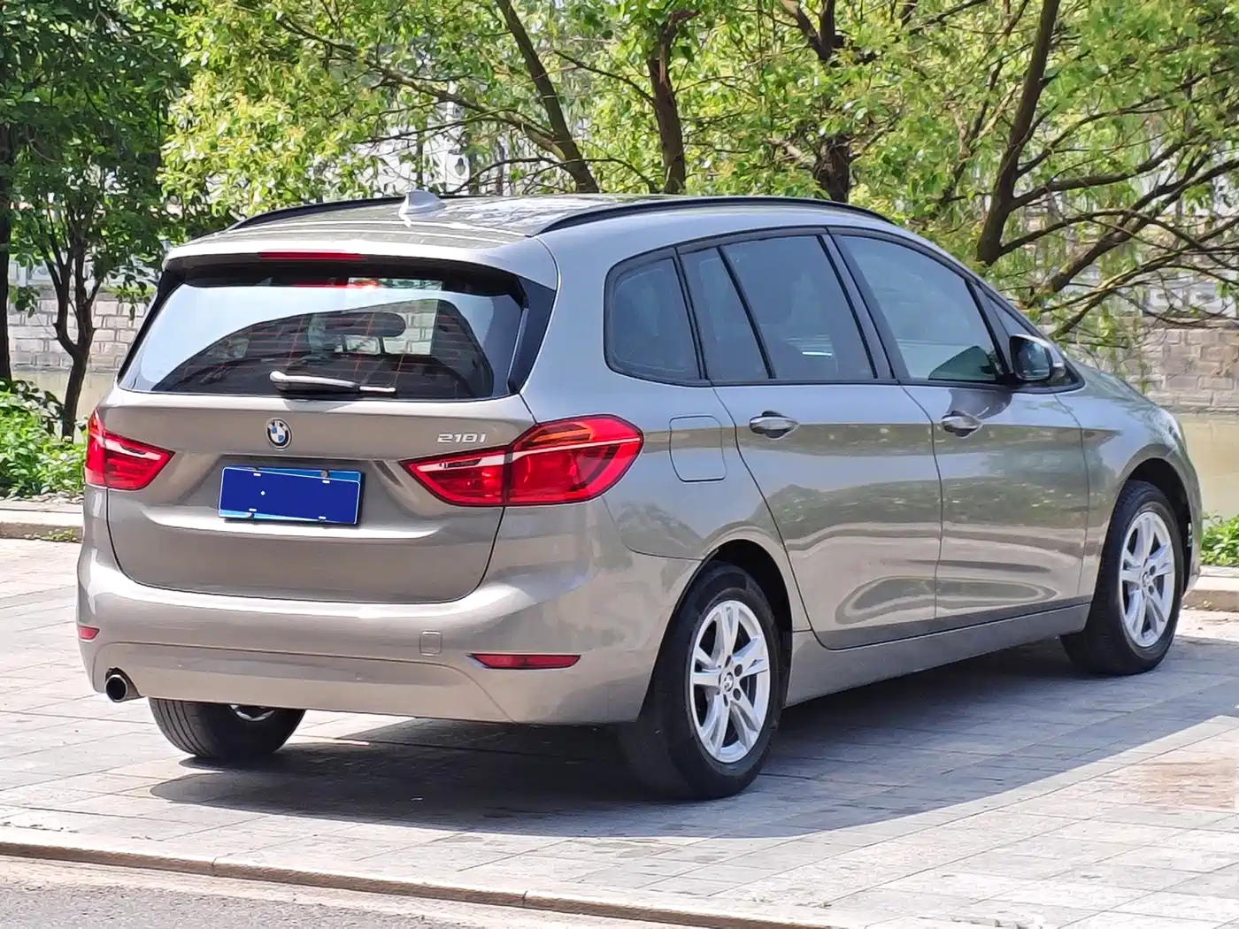 BMW 2 Series Gran Tourer 2017 2015 218i Leading