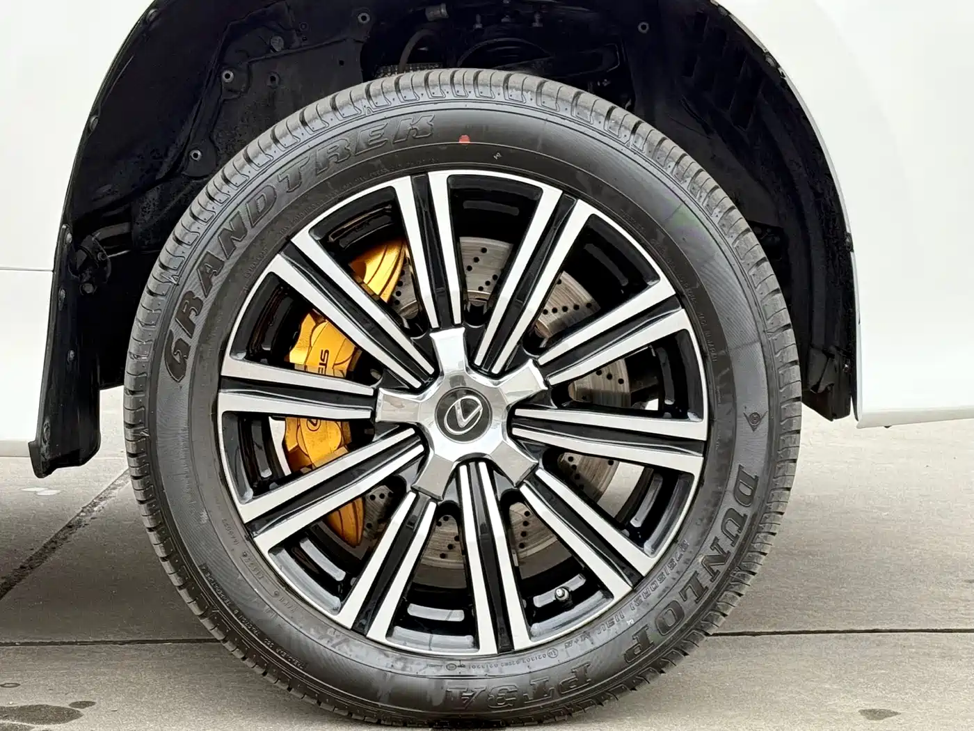 Lexus LX 2017 570 Prestige Luxury фото 21