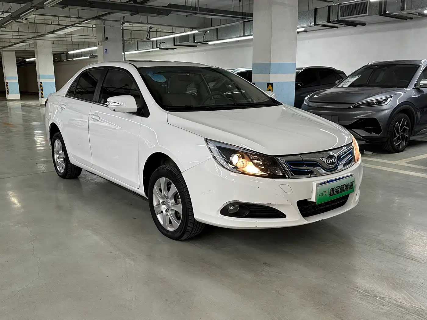 BYD E5