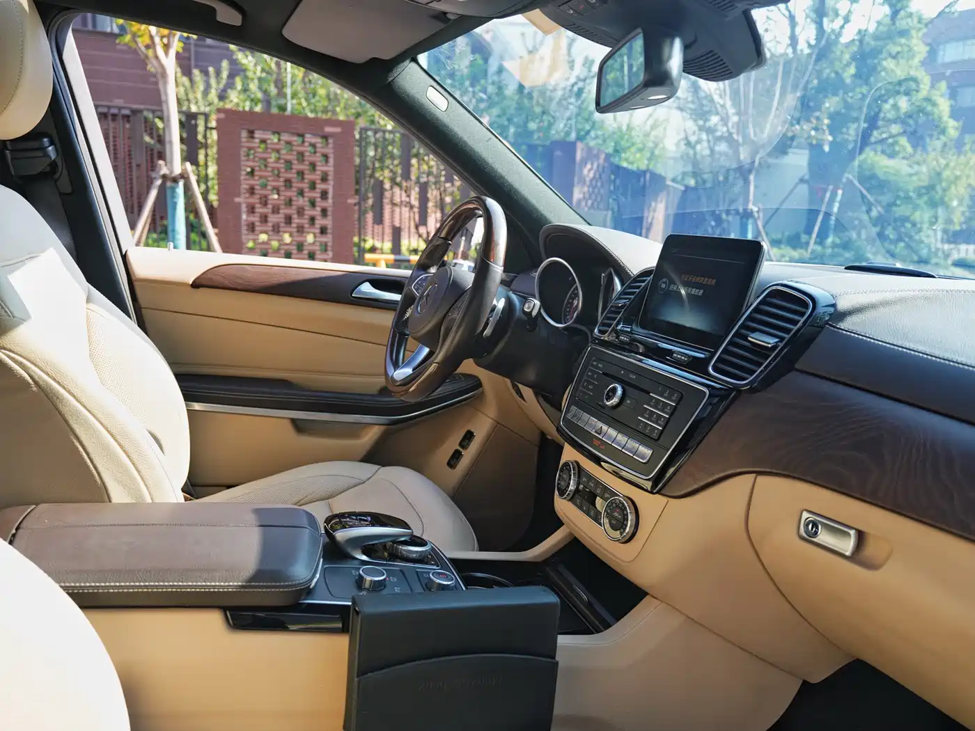 Mercedes-Benz GLS 2017 GLS 500 4MATIC фото 12