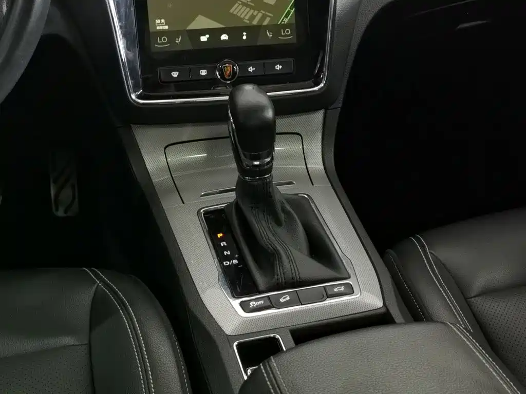 Roewe RX5 2016 2016 30T 2WD Automatic Internet Smart Edition